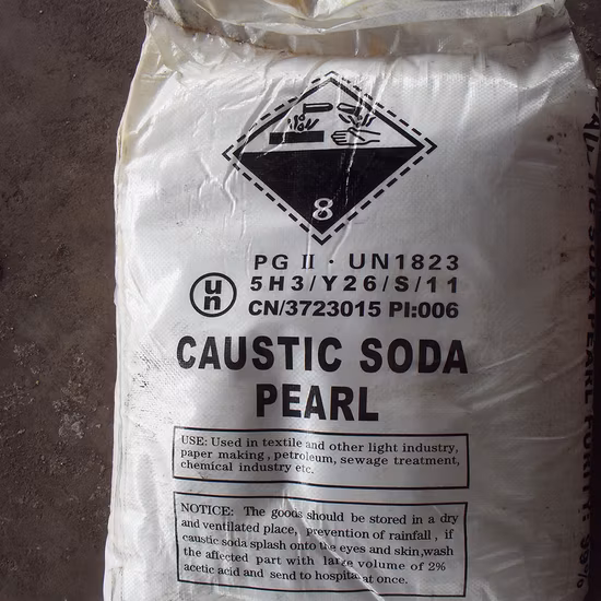 Manufacturer Industrial Grade White Flaky Solid 99% Naoh Soda Prices